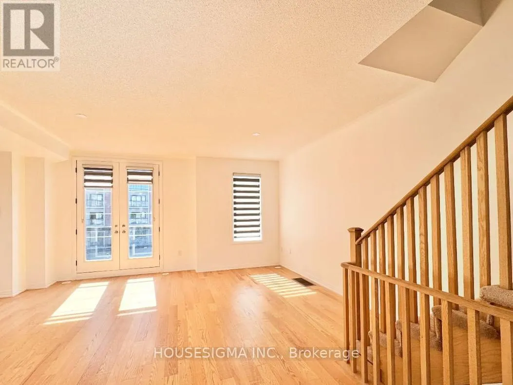 40 CLARINGTON BOULEVARD