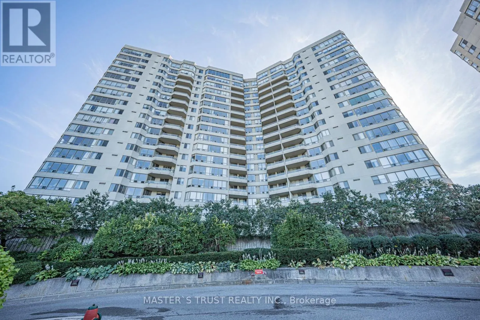 507 - 150 ALTON TOWERS CIRCLE