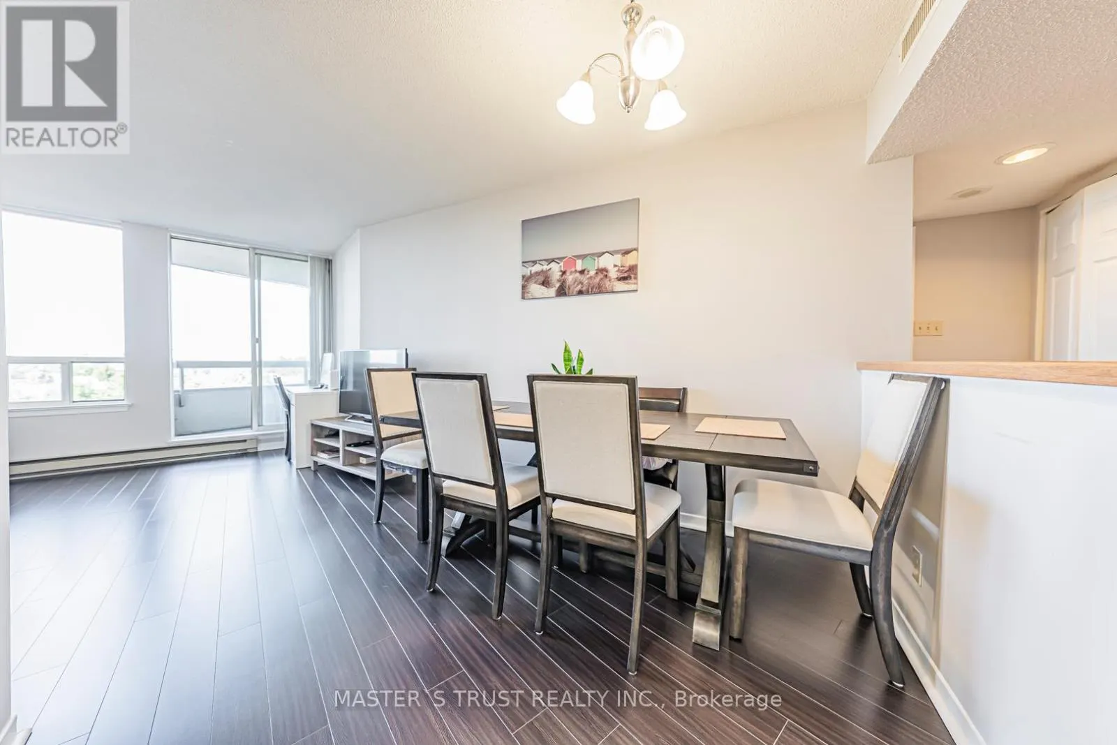 507 - 150 ALTON TOWERS CIRCLE