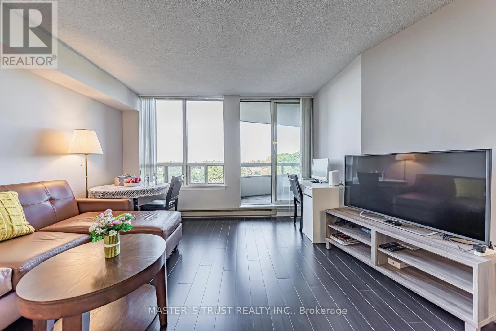 507 - 150 ALTON TOWERS CIRCLE