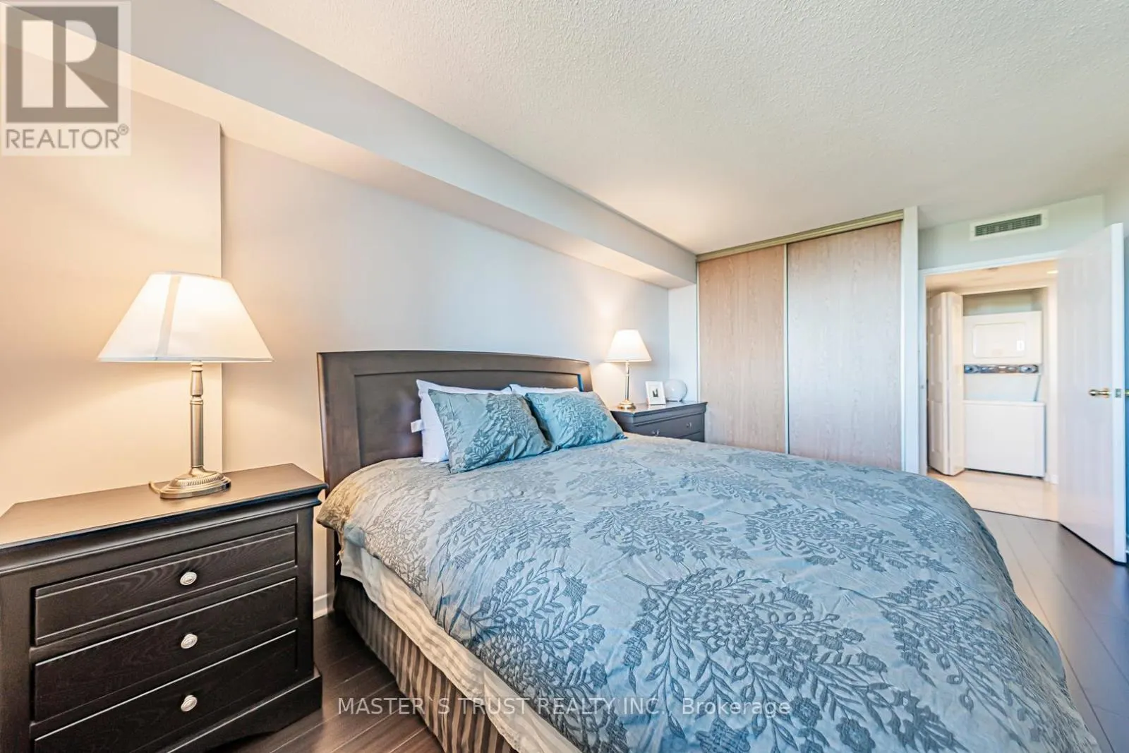 507 - 150 ALTON TOWERS CIRCLE