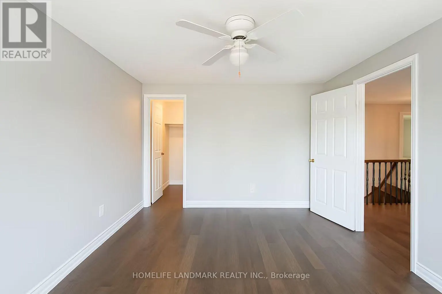 241 LAKE DRIVEWAY DRIVE W