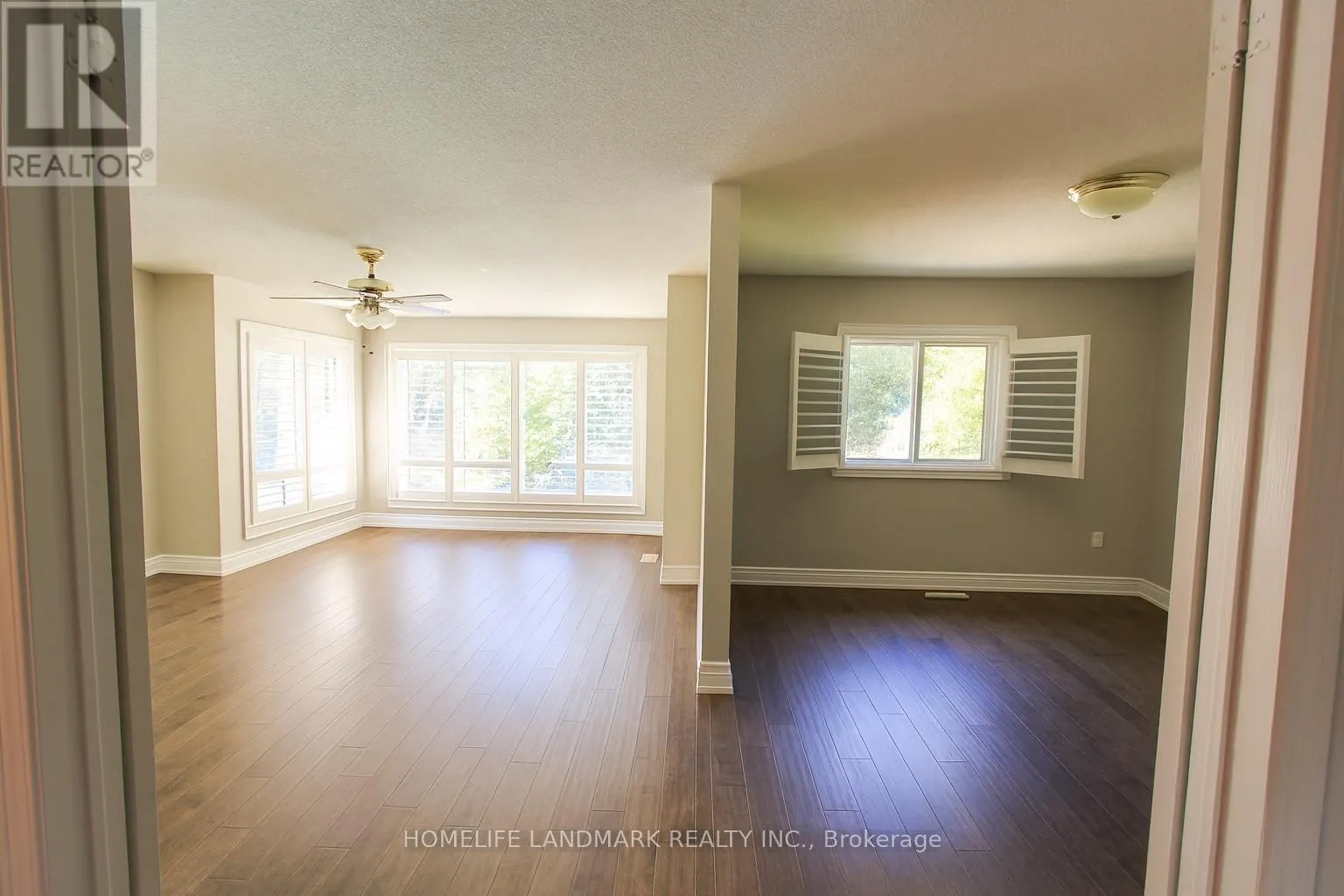 241 LAKE DRIVEWAY DRIVE W