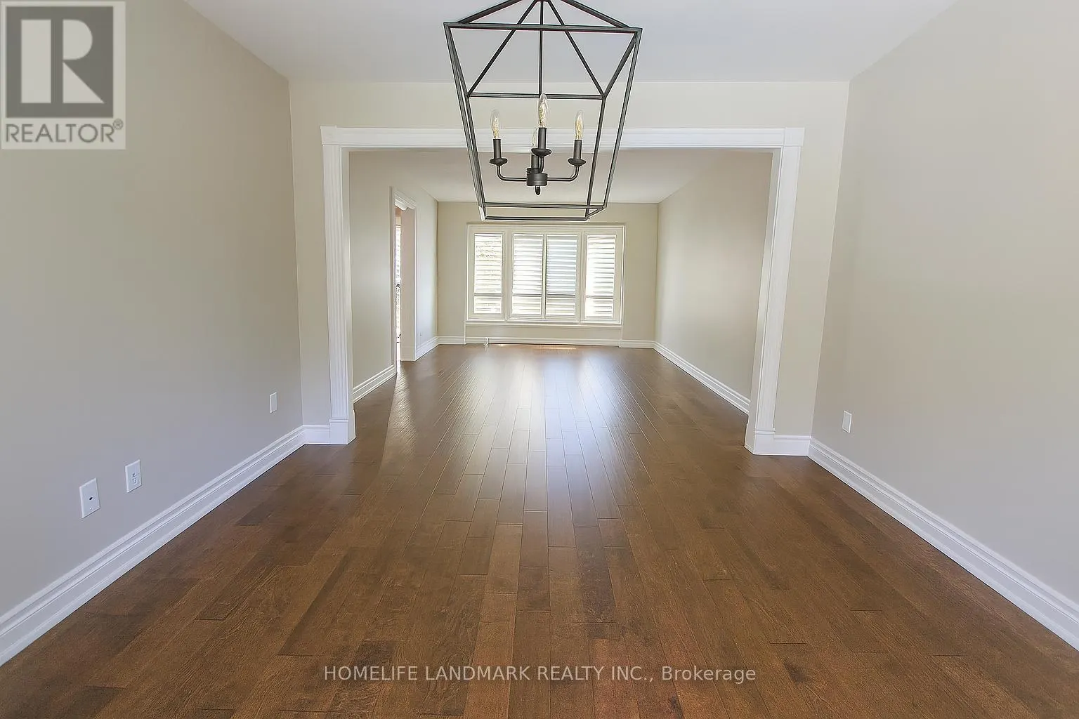 241 LAKE DRIVEWAY DRIVE W