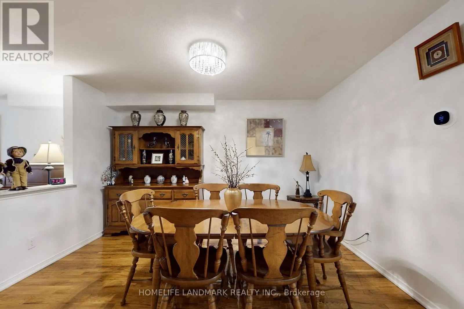 32 COATSWORTH CRESCENT
