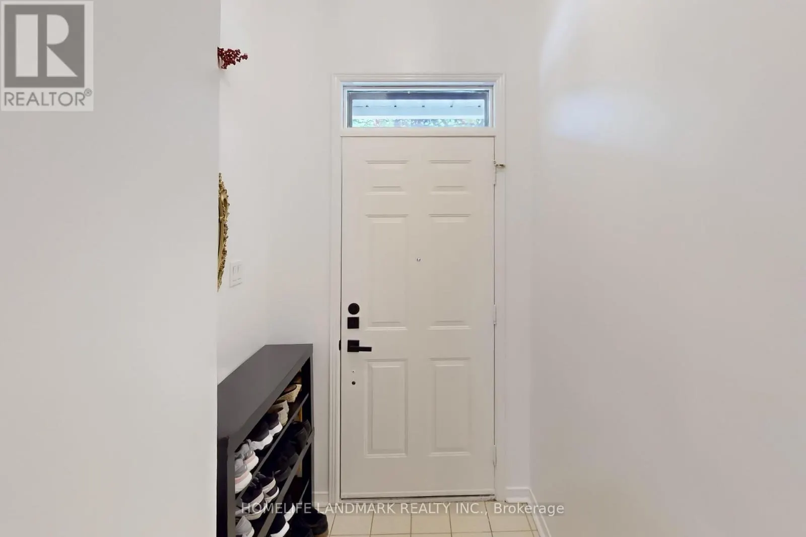 32 COATSWORTH CRESCENT