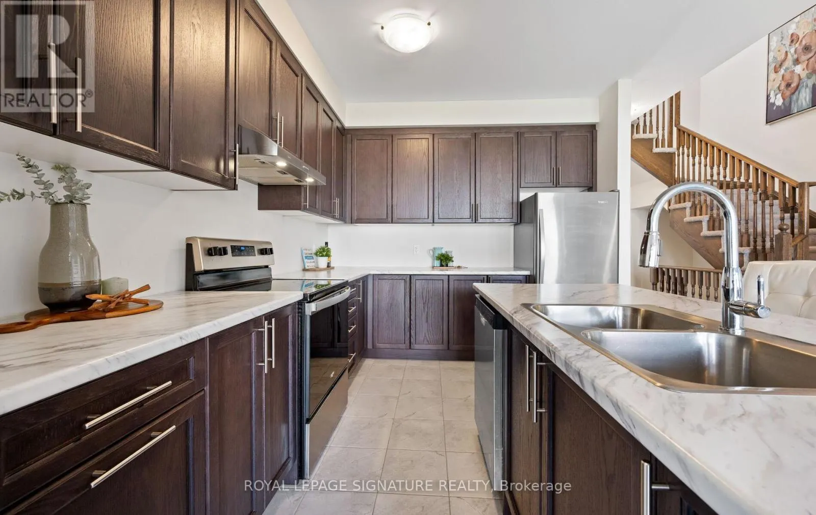1099 THOMPSON DRIVE