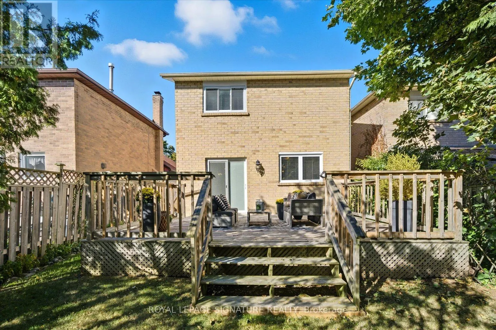 77 RAVENSCROFT ROAD