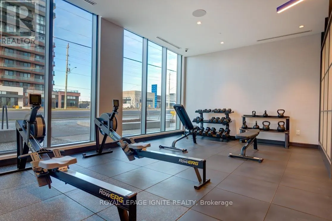 512 - 2545 SIMCOE STREET N