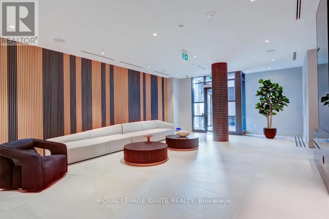 512 - 2545 SIMCOE STREET N