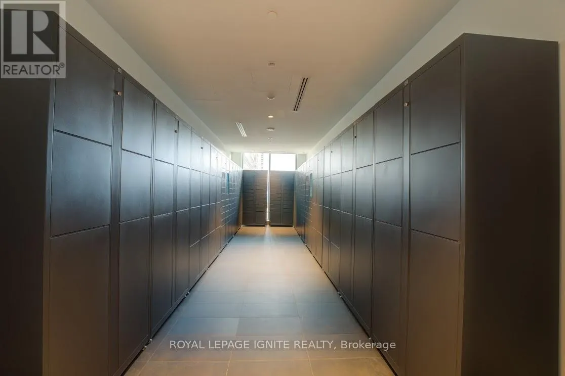 512 - 2545 SIMCOE STREET N