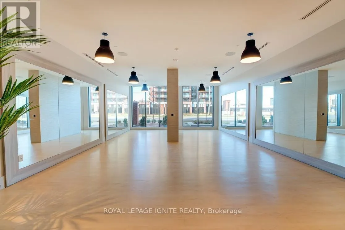 512 - 2545 SIMCOE STREET N