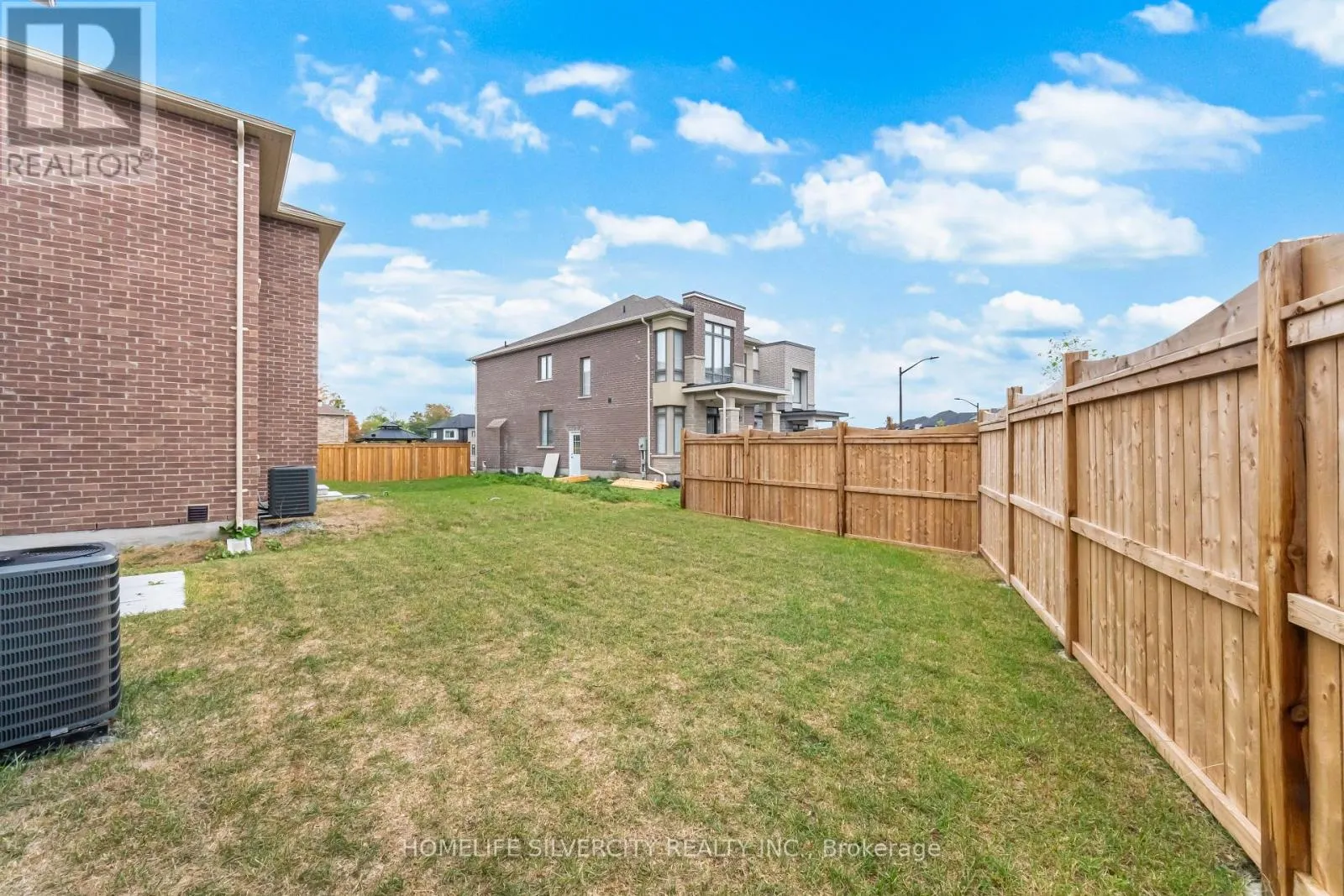 1 ARMILIA PLACE