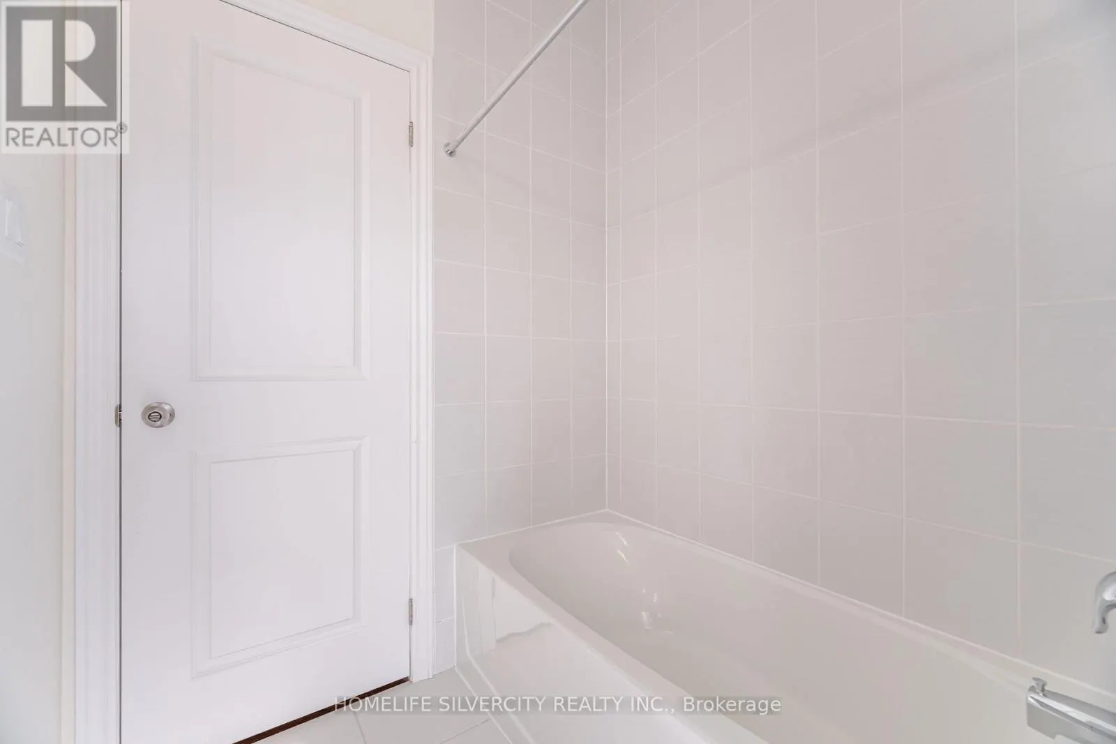 1 ARMILIA PLACE
