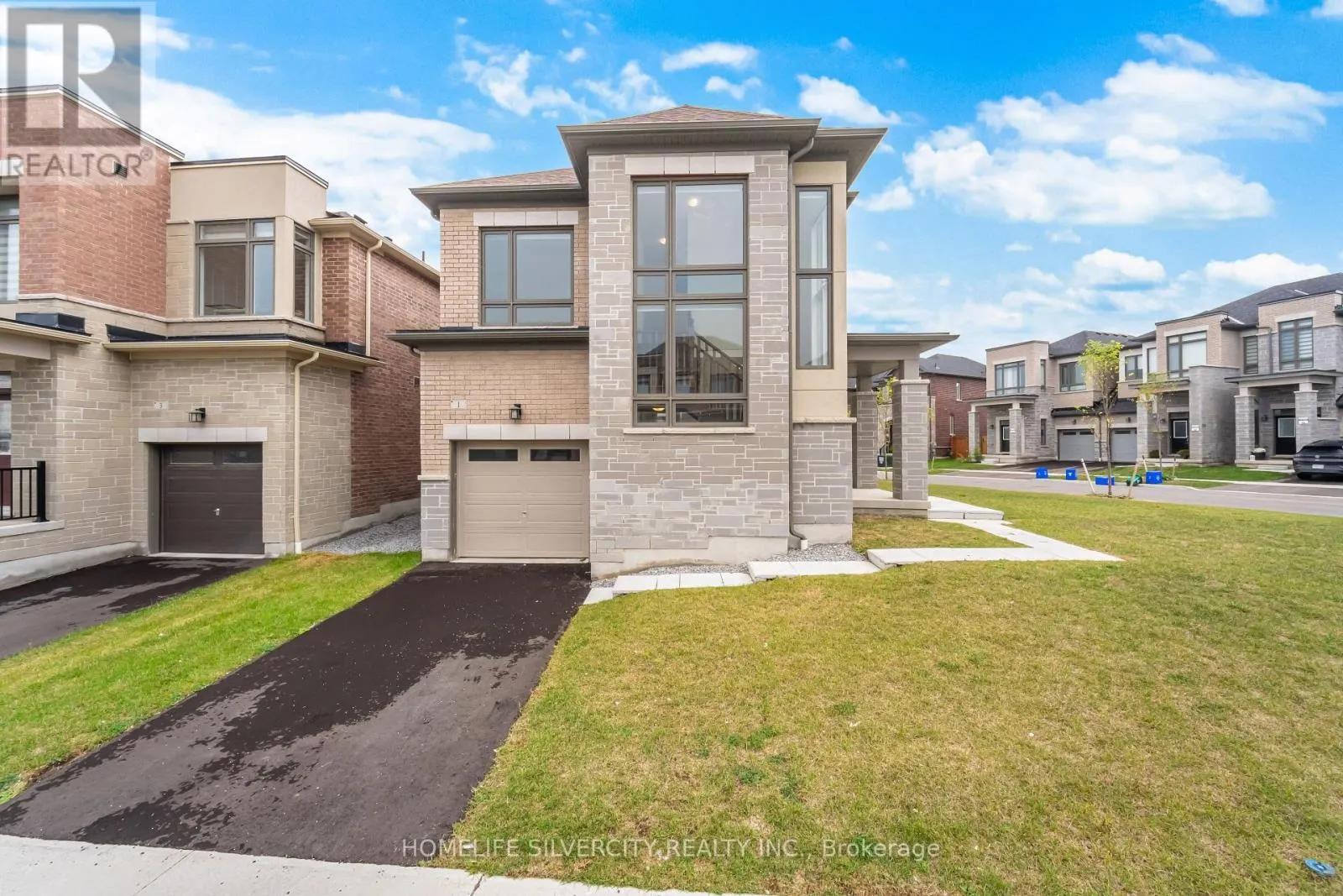 1 ARMILIA PLACE
