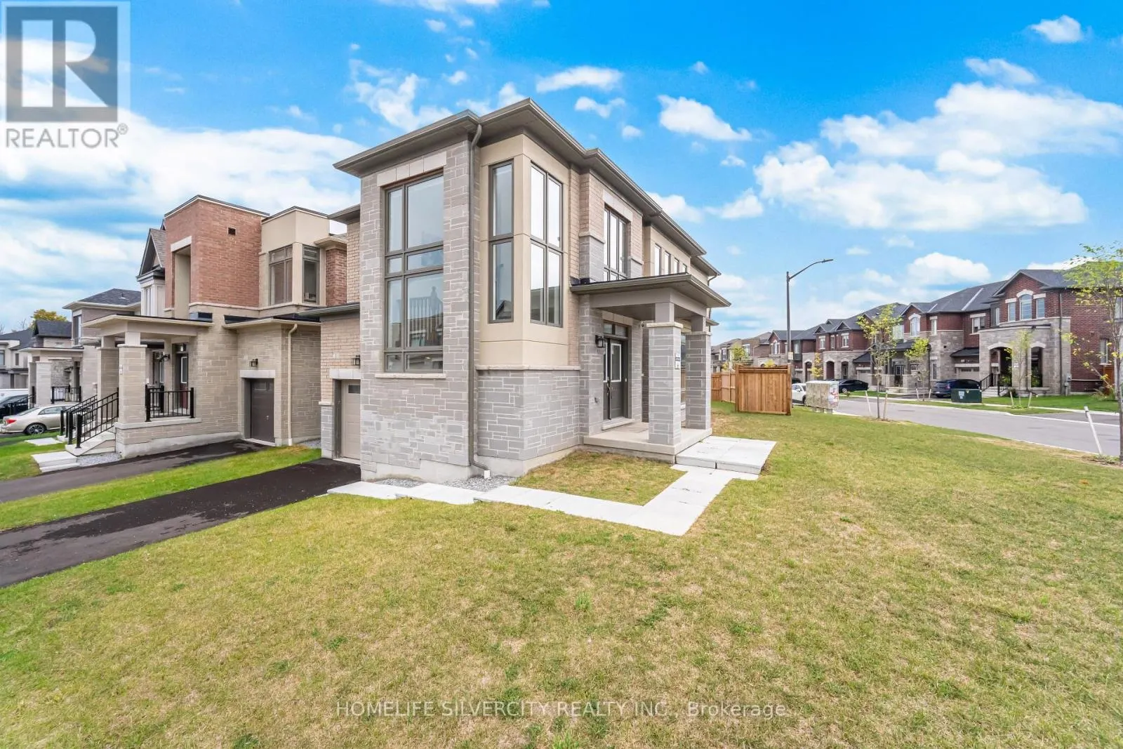 1 ARMILIA PLACE
