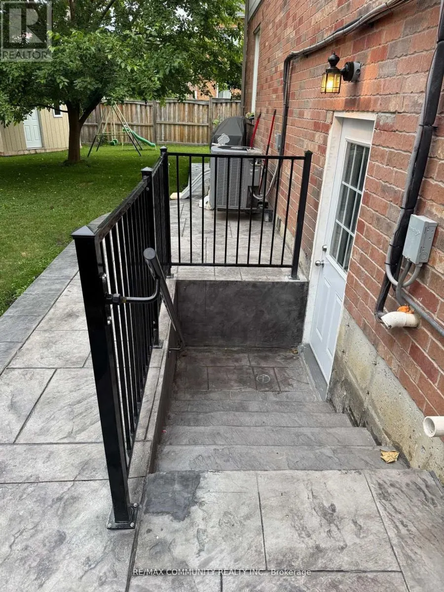 33 DECOURCY-IRELAND CIRCLE