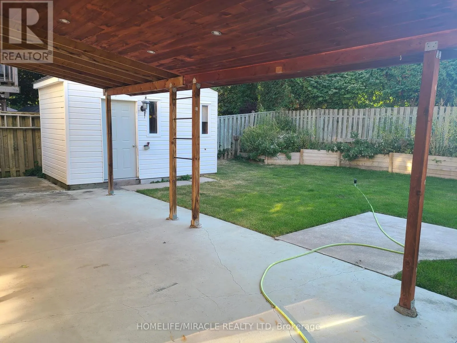 431 GRANGE COURT