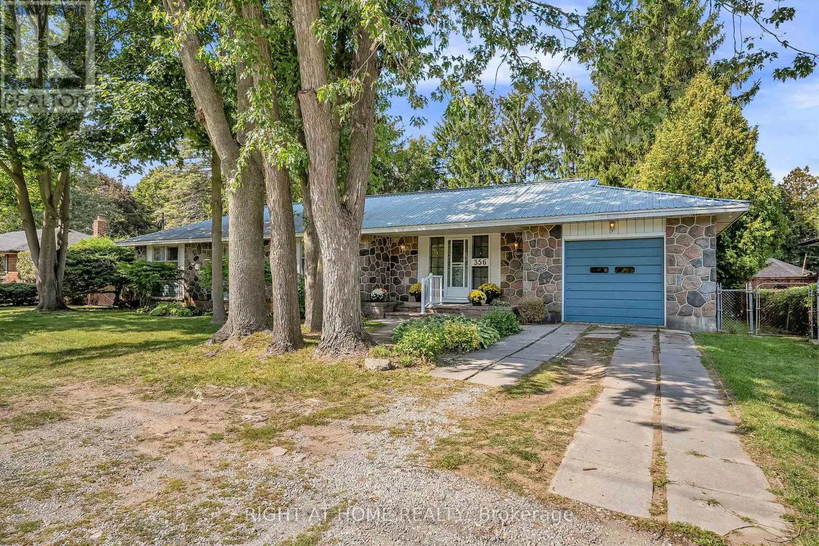 356 CONLIN ROAD E