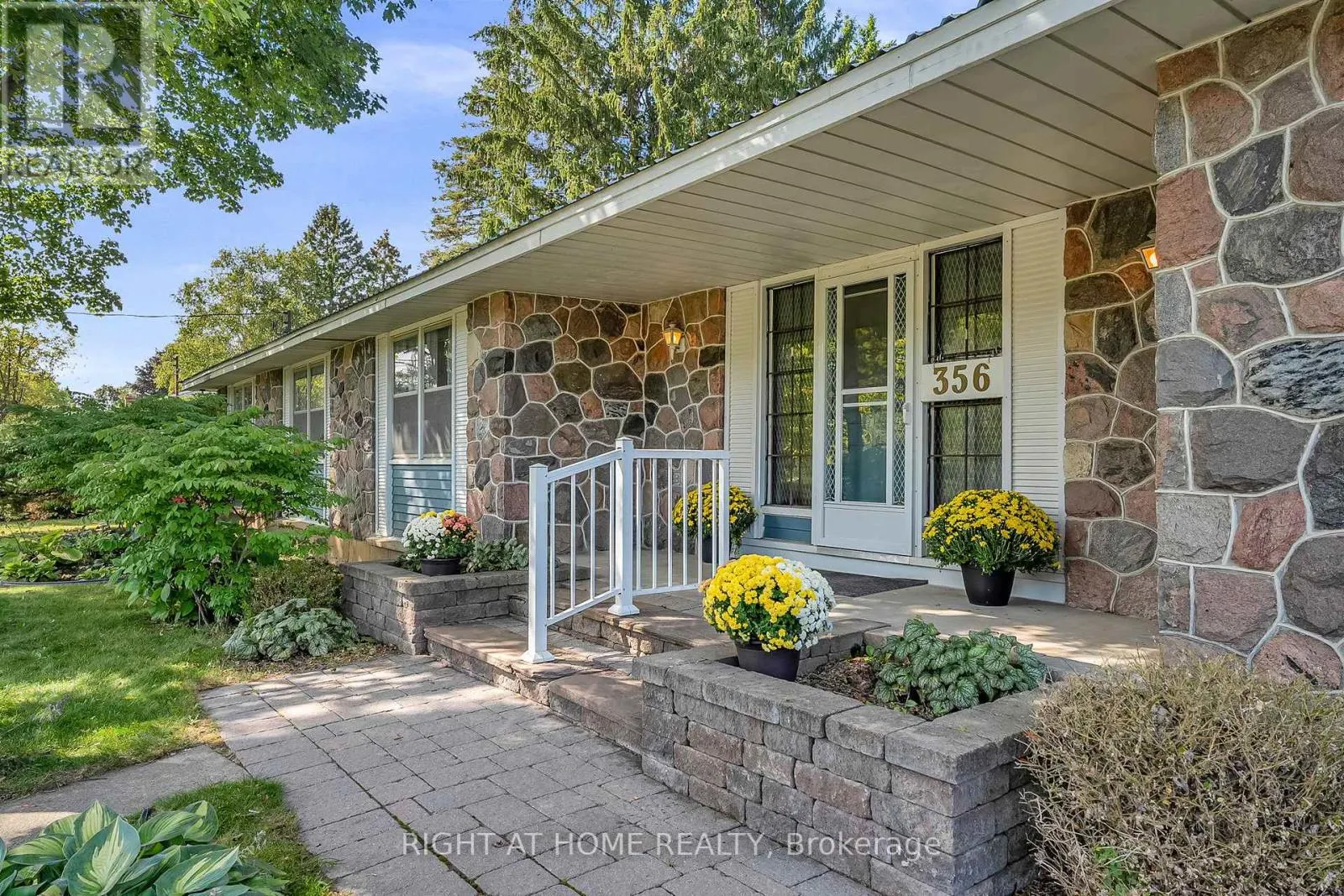 356 CONLIN ROAD E