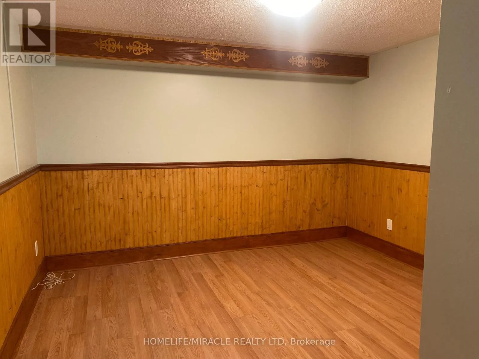 1300 BELAIR CRESCENT