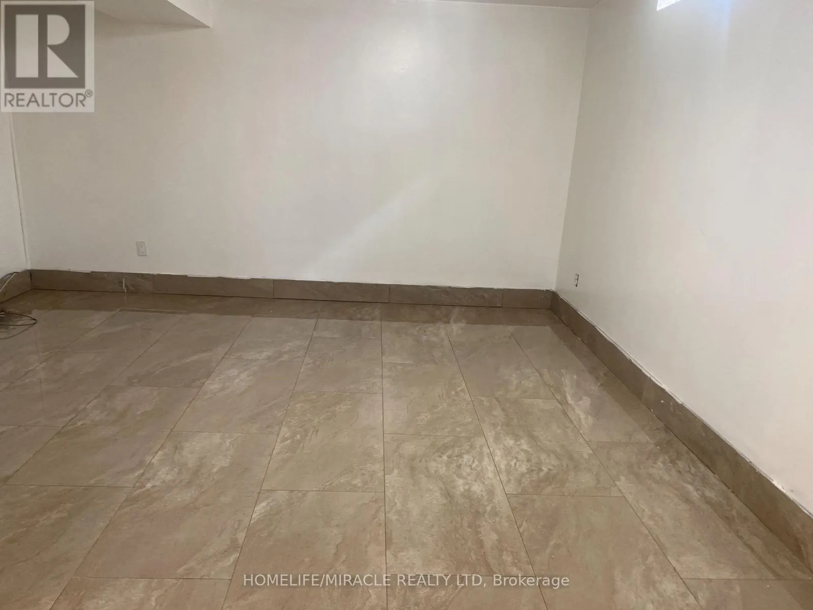 1300 BELAIR CRESCENT
