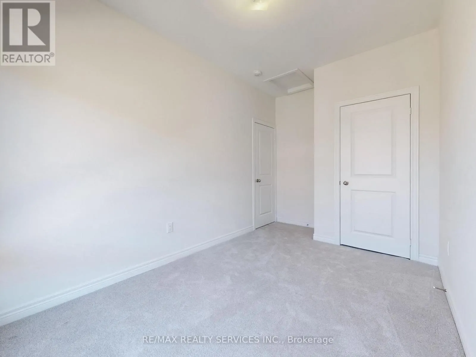513 LITTLEWOOD LANE