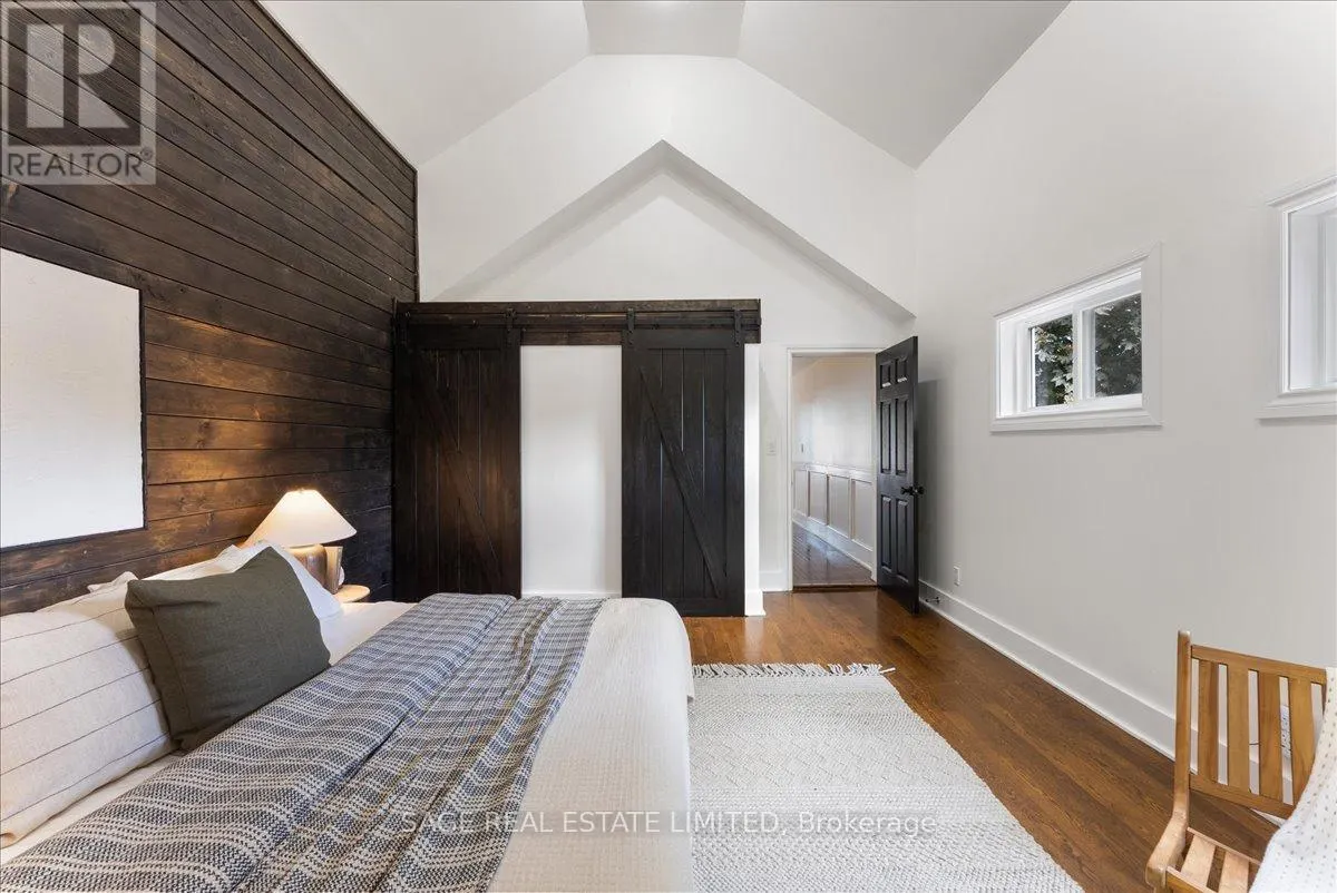 93 WOODROW AVENUE