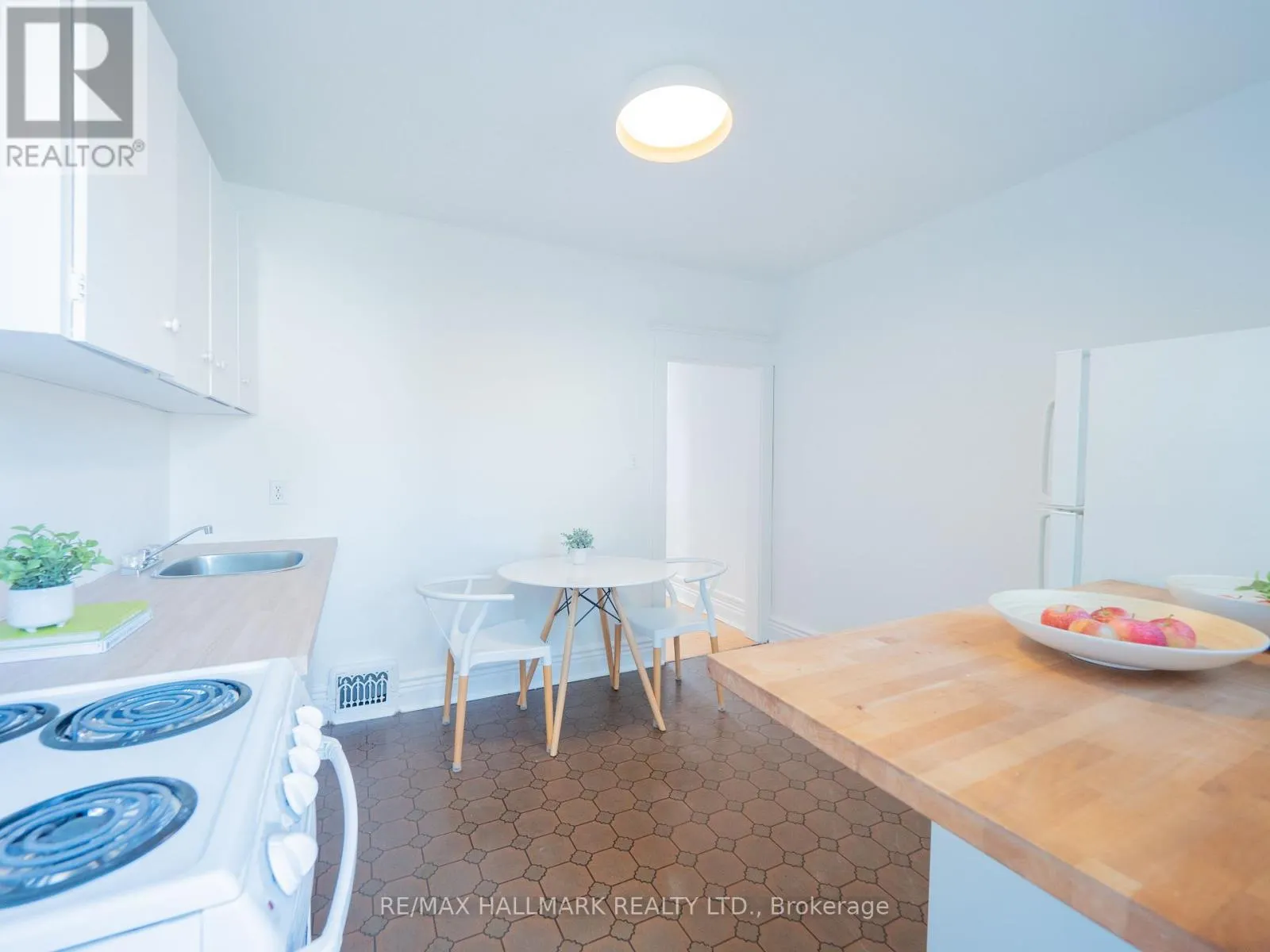 224 FULTON AVENUE