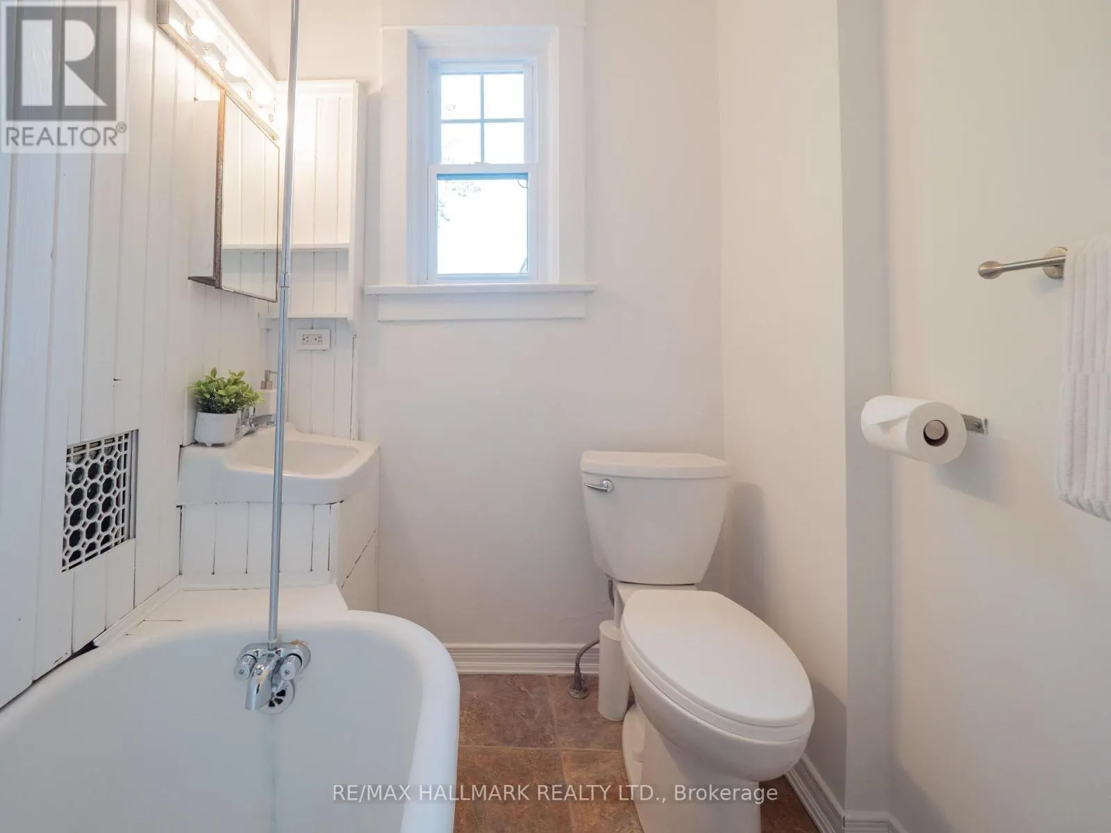 224 FULTON AVENUE