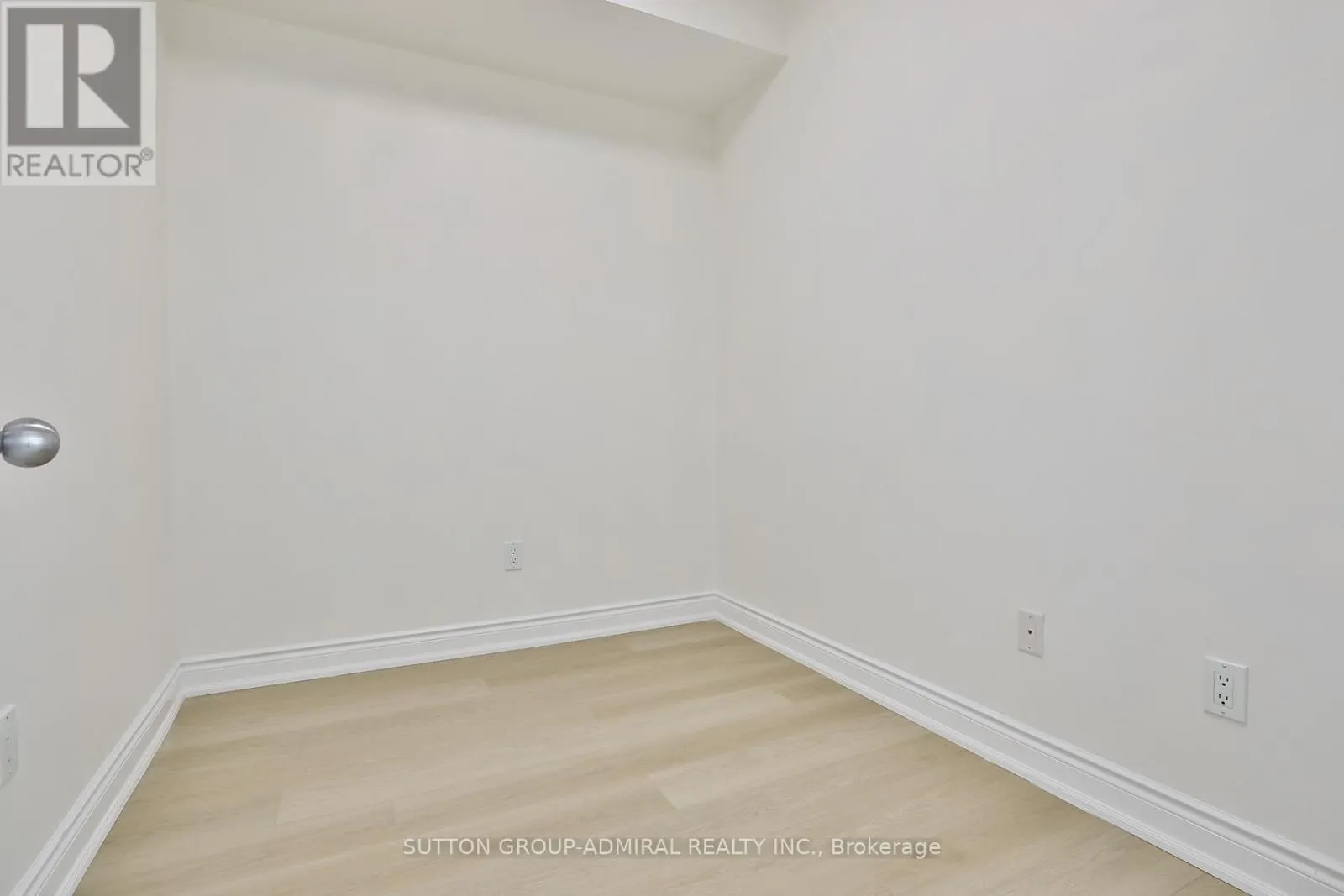 PH3504 - 60 BRIAN HARRISON WAY