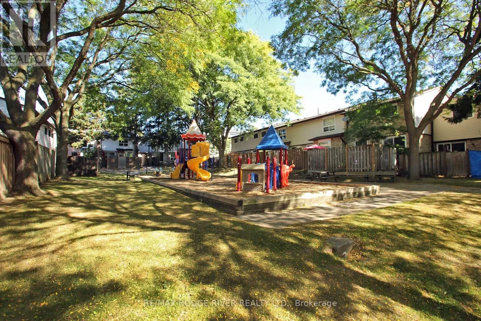 15 - 1330 TROWBRIDGE DRIVE
