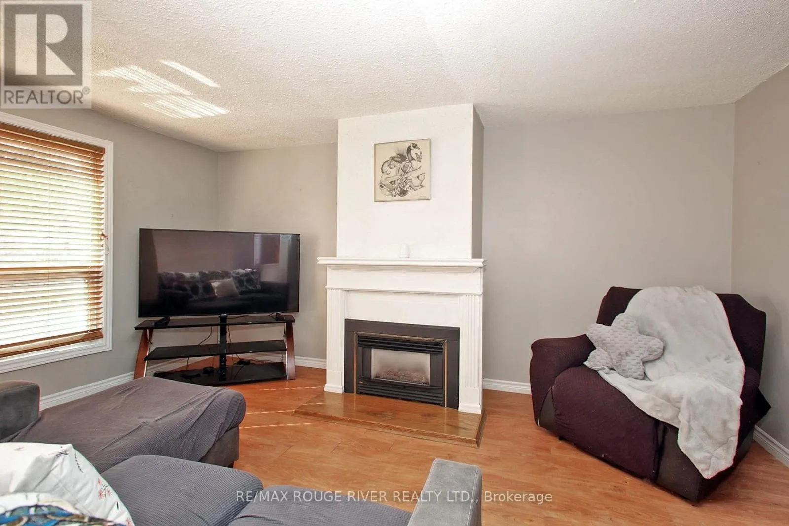 15 - 1330 TROWBRIDGE DRIVE
