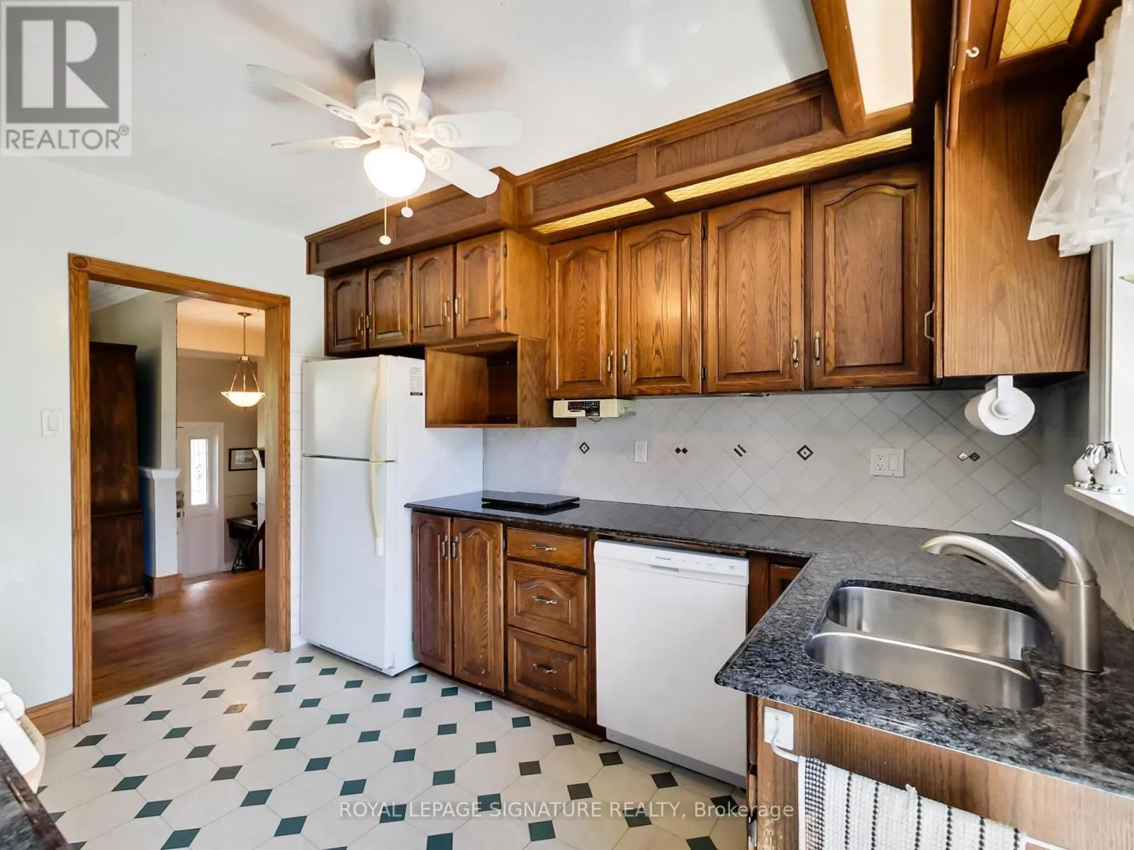 1 KENCLIFF CRESCENT