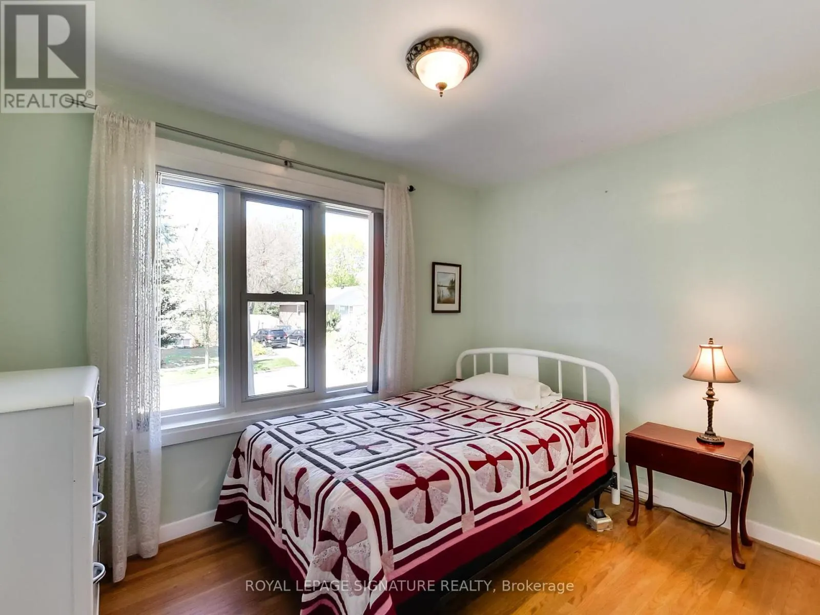 1 KENCLIFF CRESCENT
