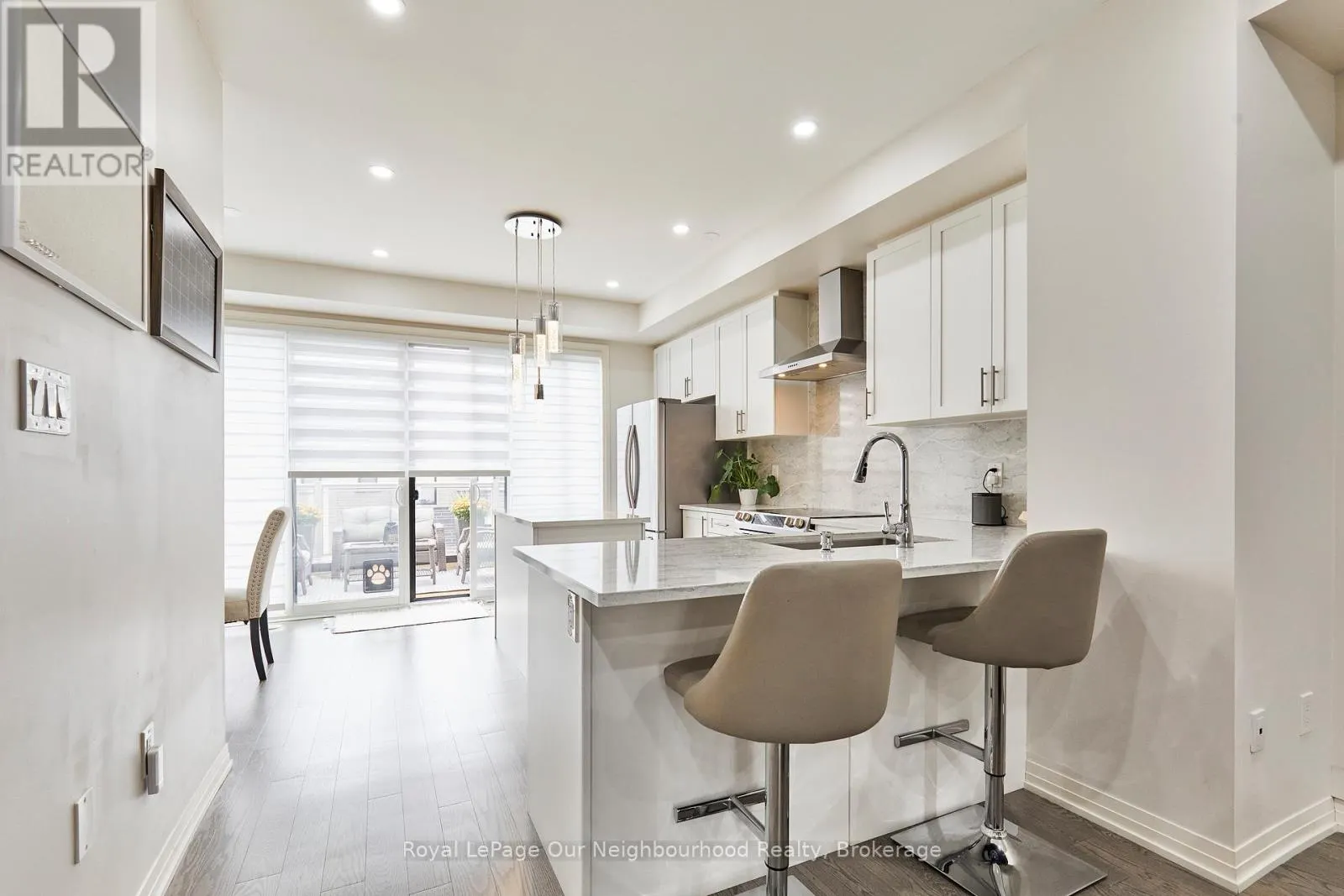 28 CLARINGTON BOULEVARD