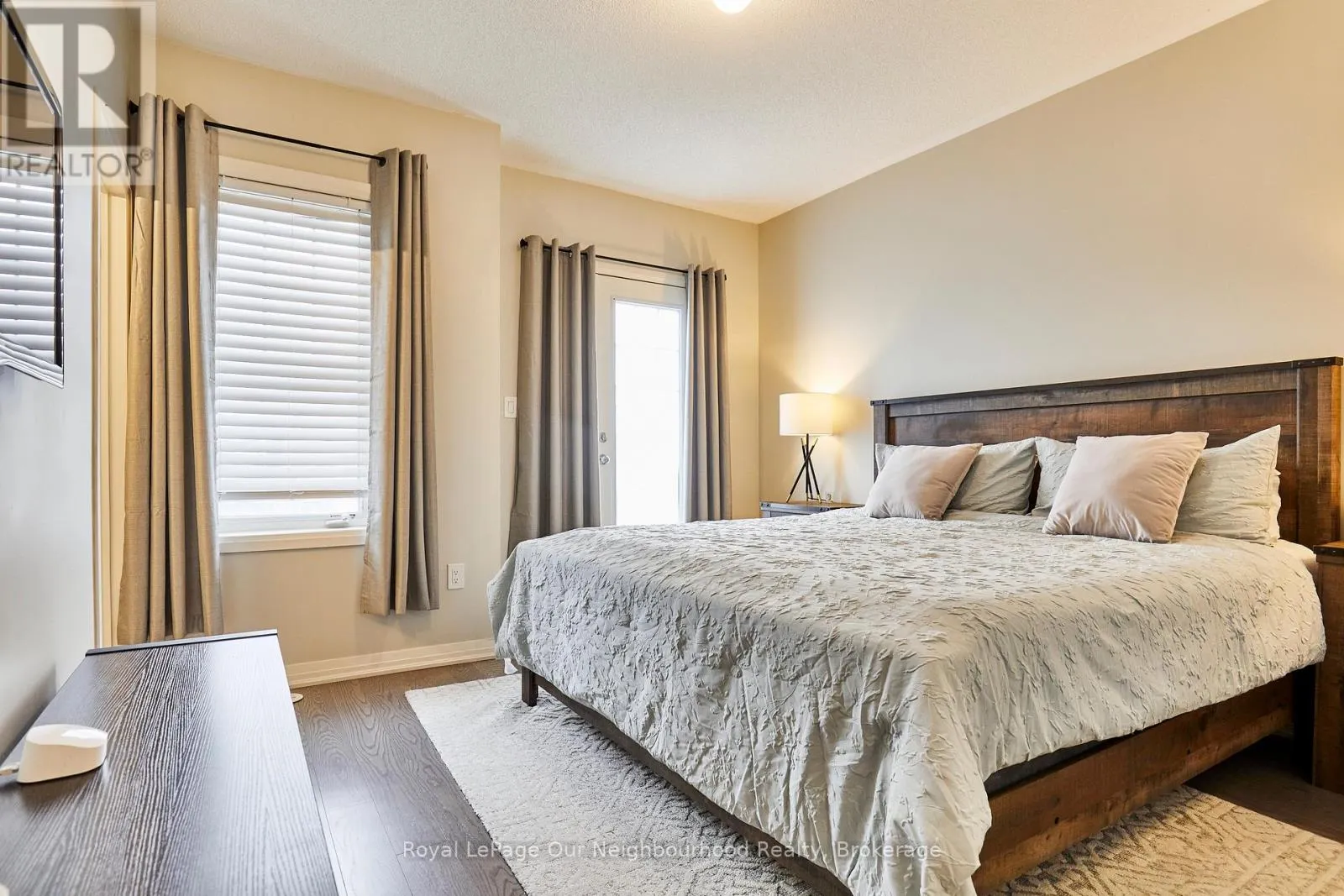 28 CLARINGTON BOULEVARD