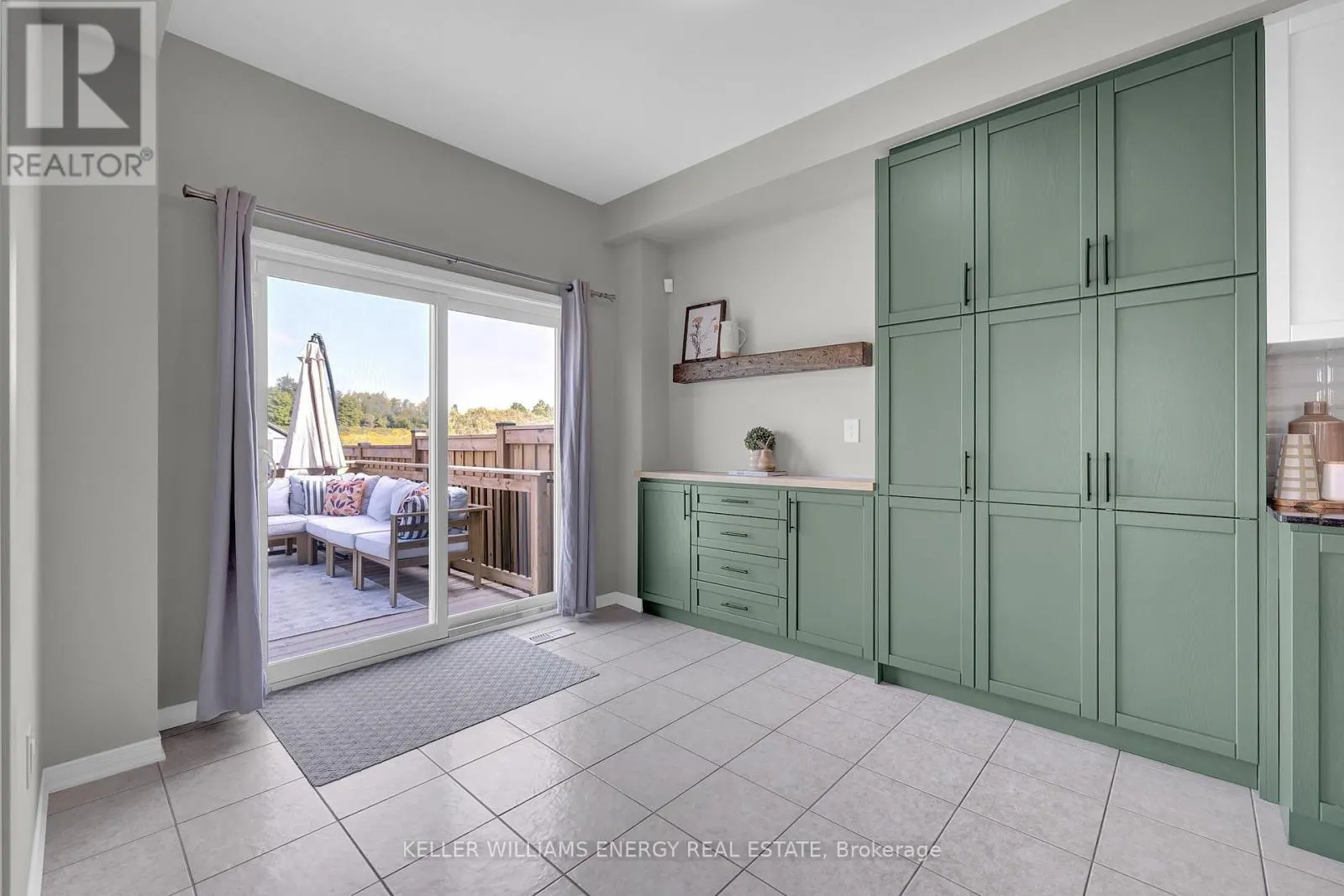 52 ROSS WRIGHT AVENUE