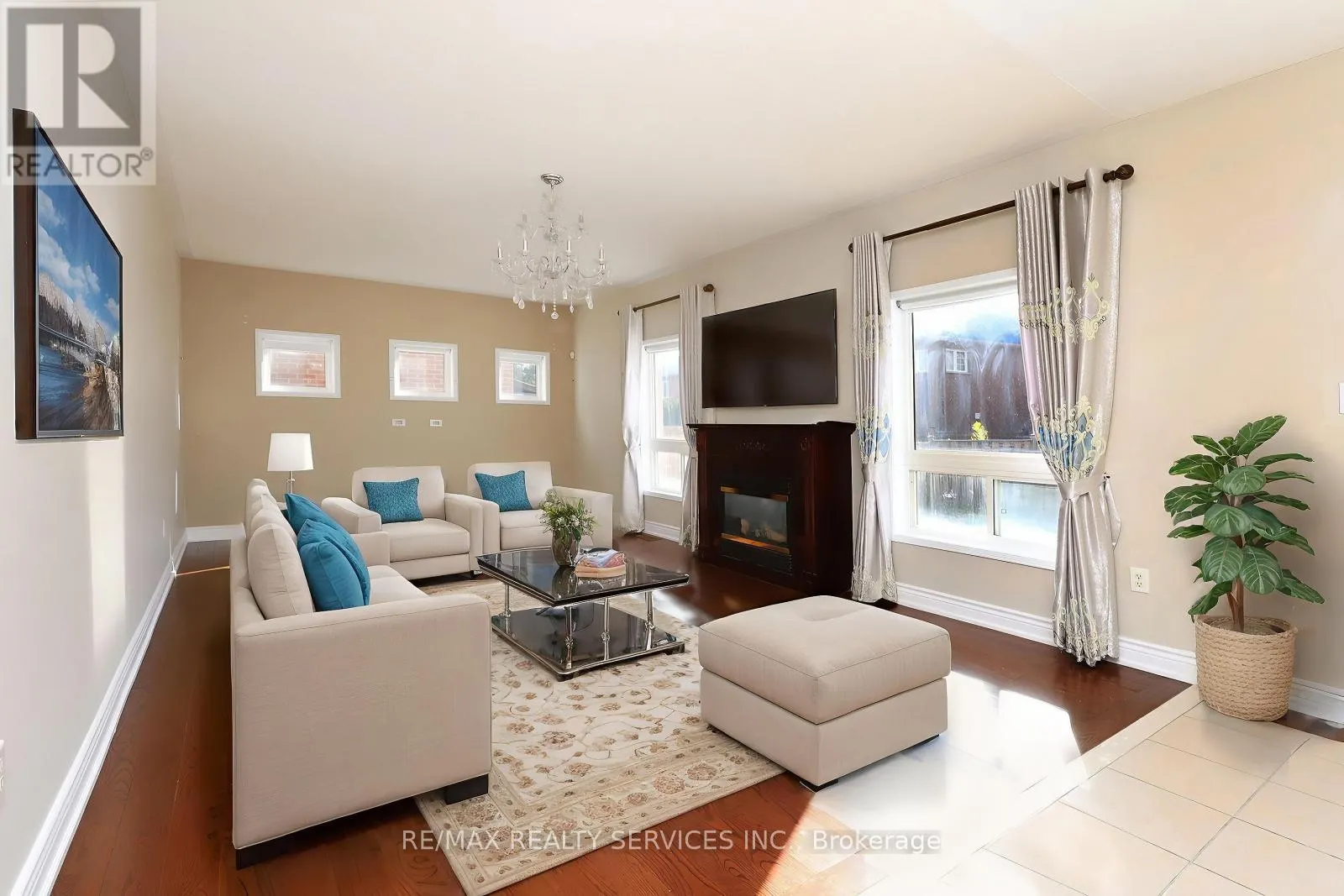 17 BALLANTYNE DRIVE