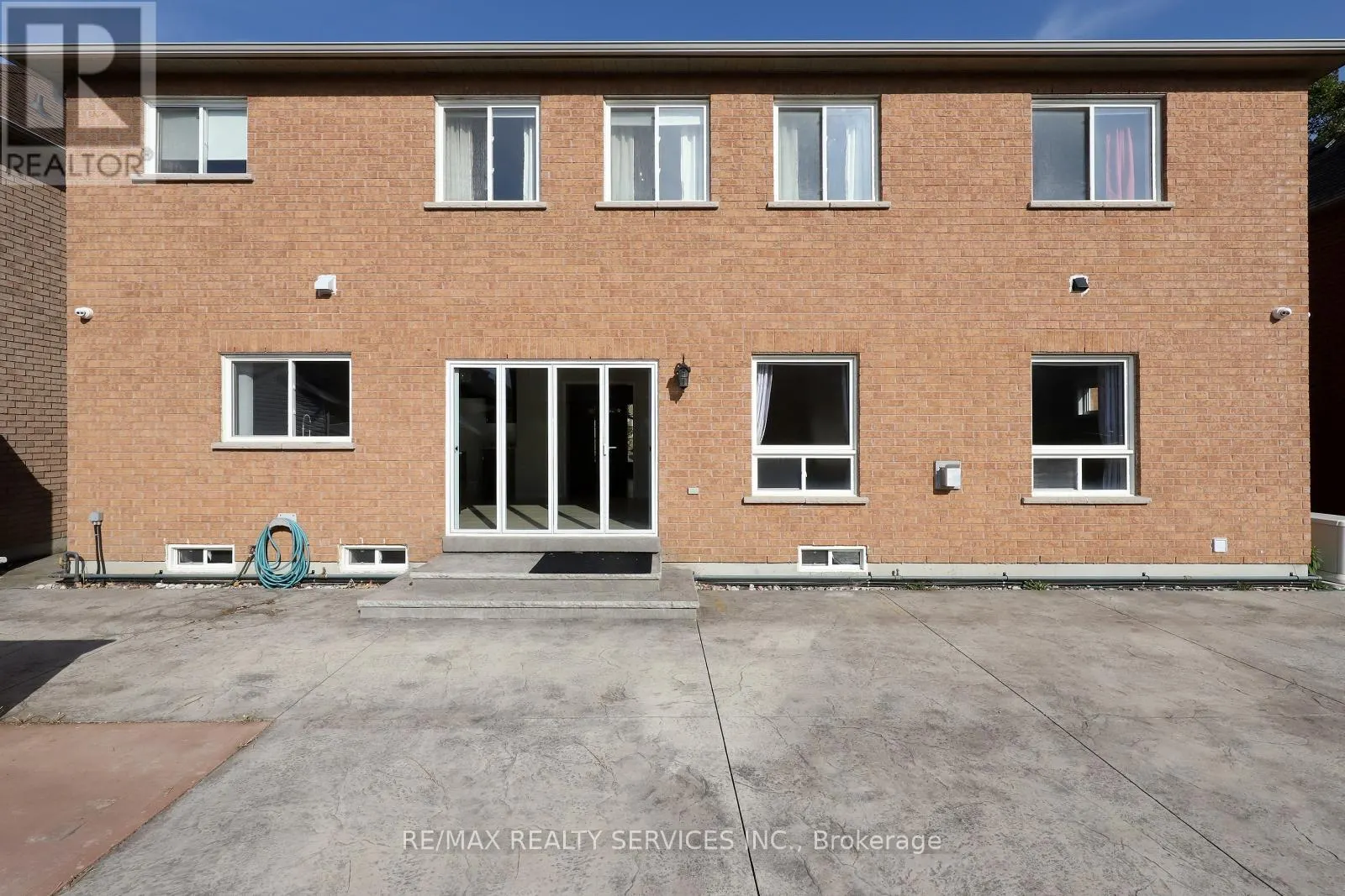 17 BALLANTYNE DRIVE