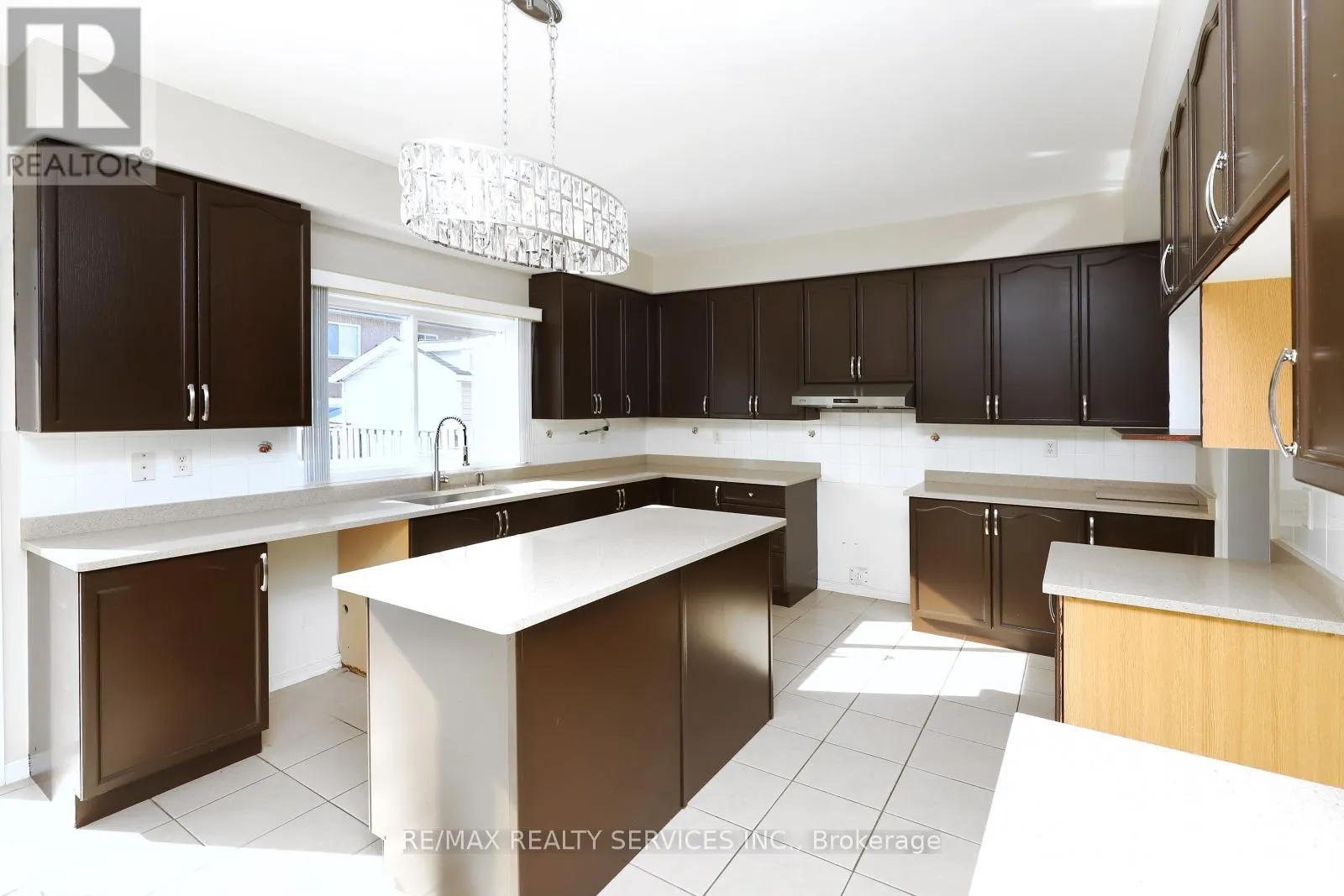 17 BALLANTYNE DRIVE