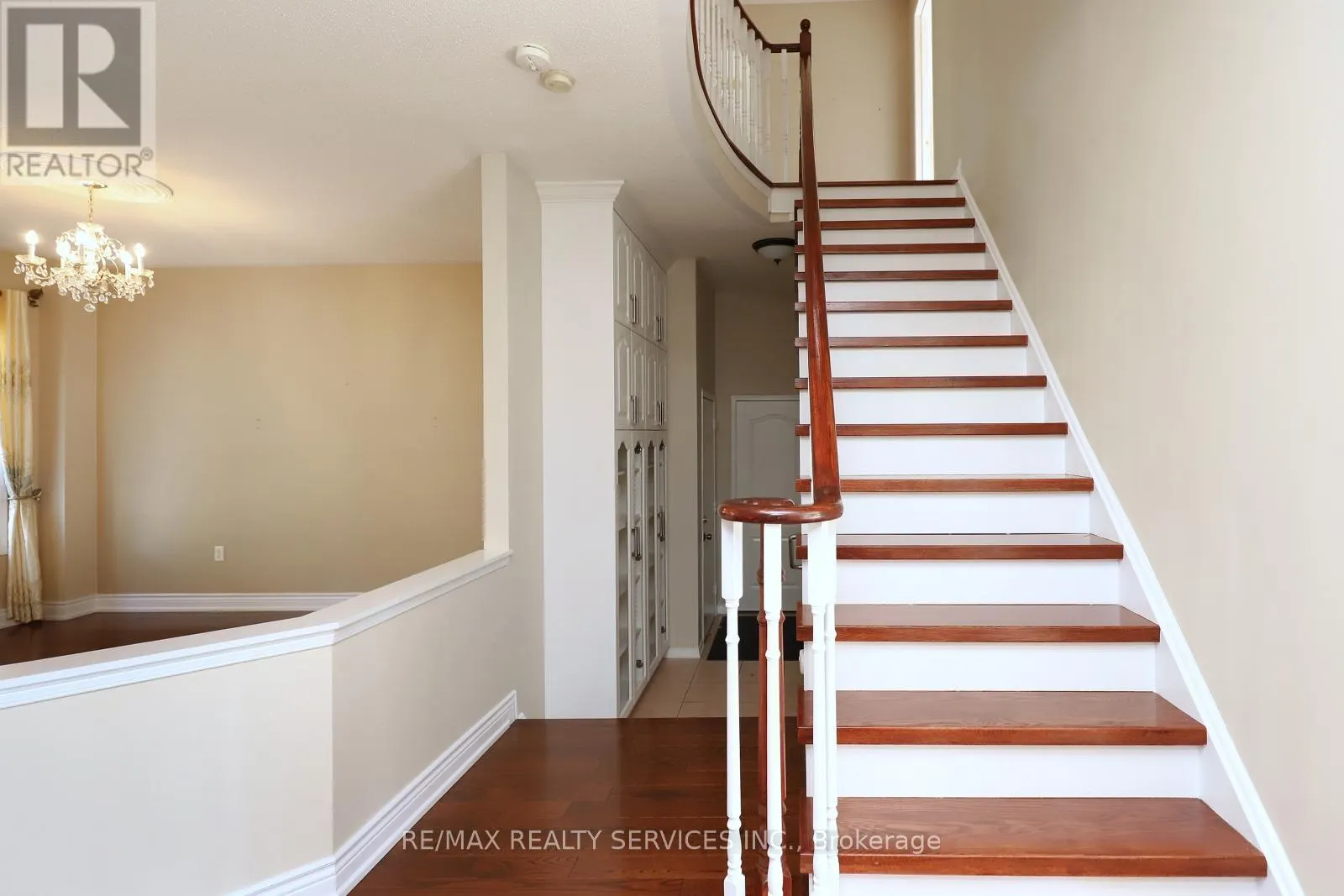 17 BALLANTYNE DRIVE