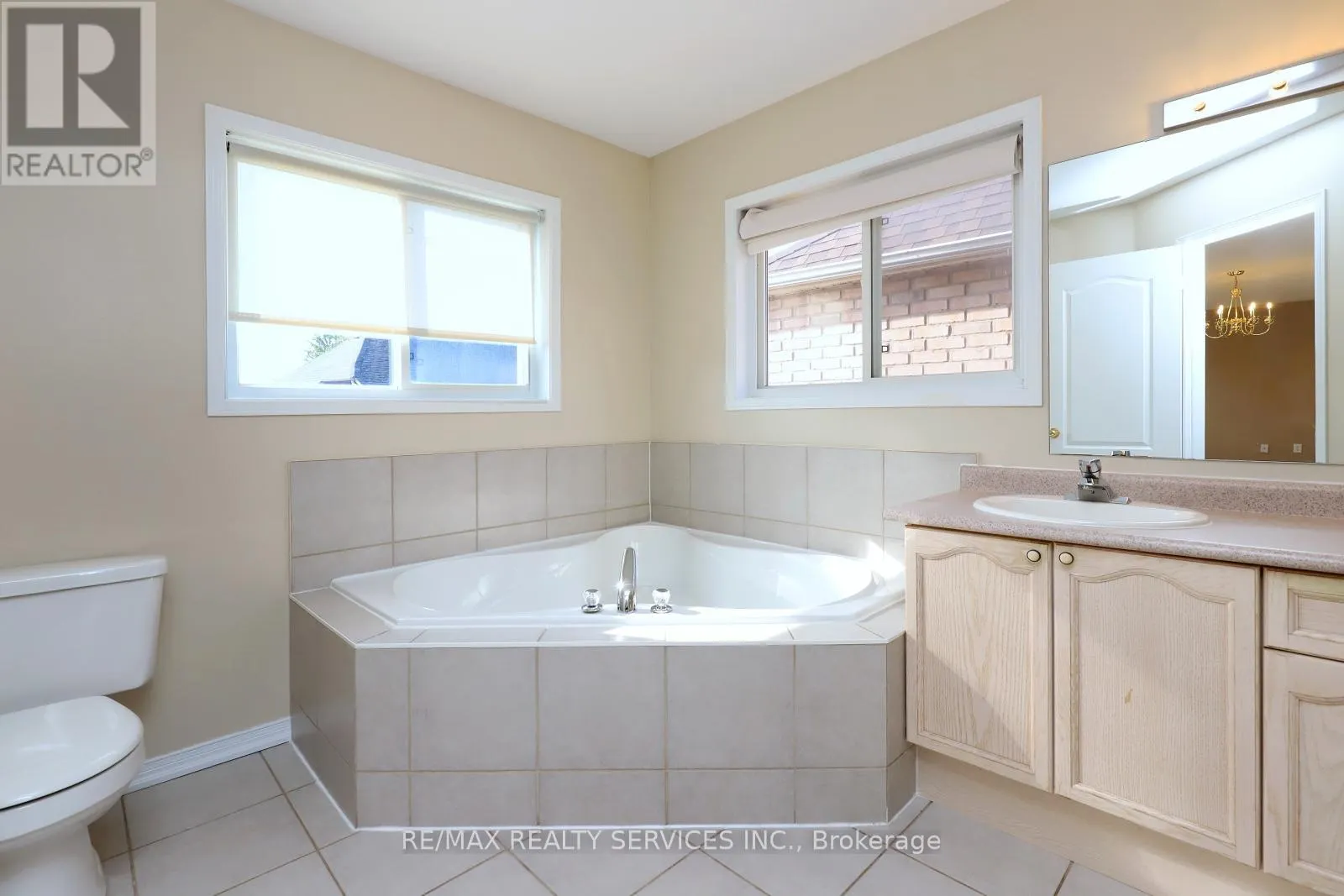 17 BALLANTYNE DRIVE
