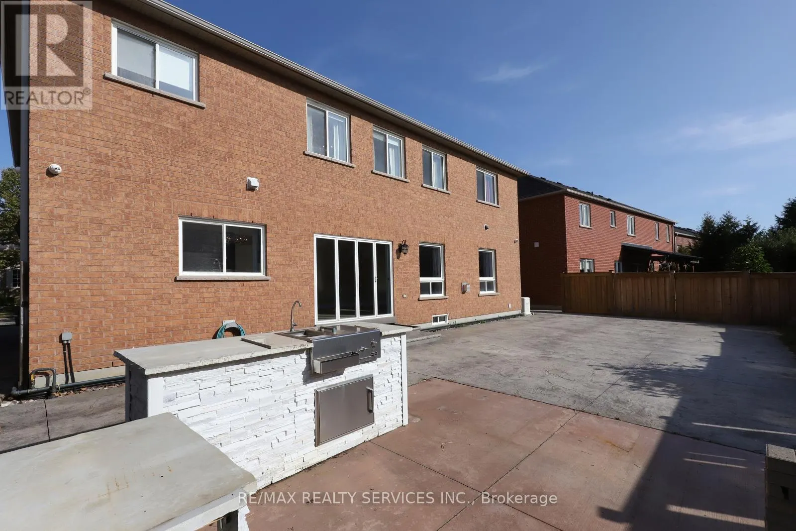 17 BALLANTYNE DRIVE
