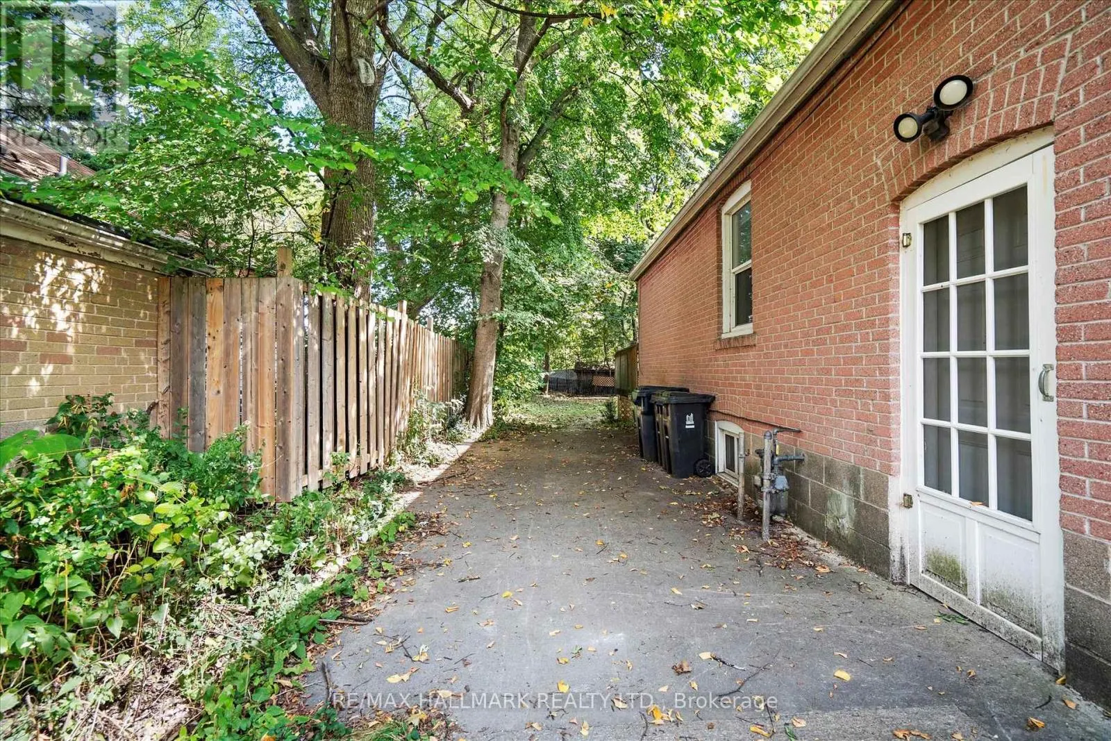 5 EAST HAVEN DRIVE