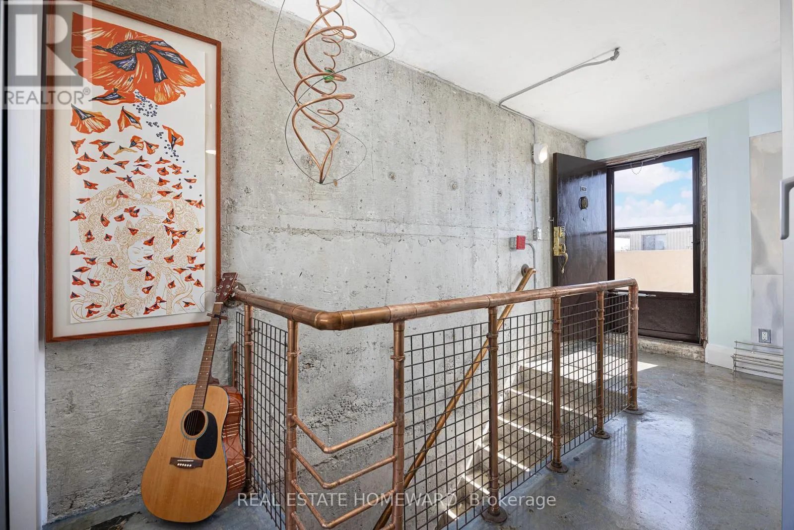 702 - 665 KENNEDY ROAD