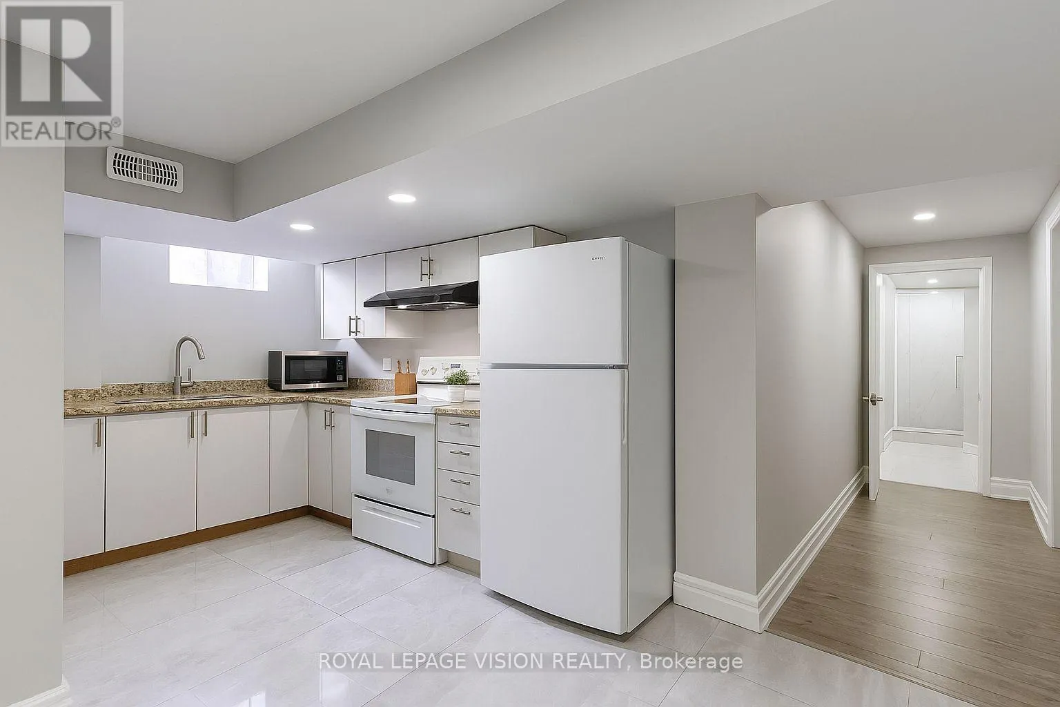 27 WESTCROFT DRIVE
