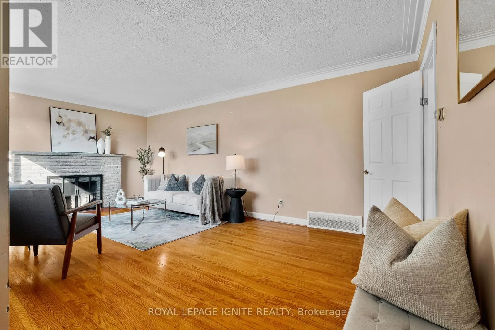 695 WHISTLER DRIVE