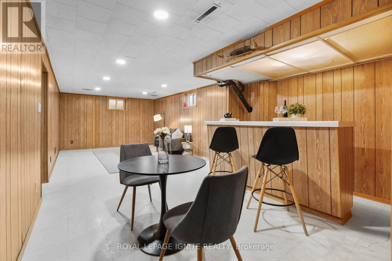 695 WHISTLER DRIVE