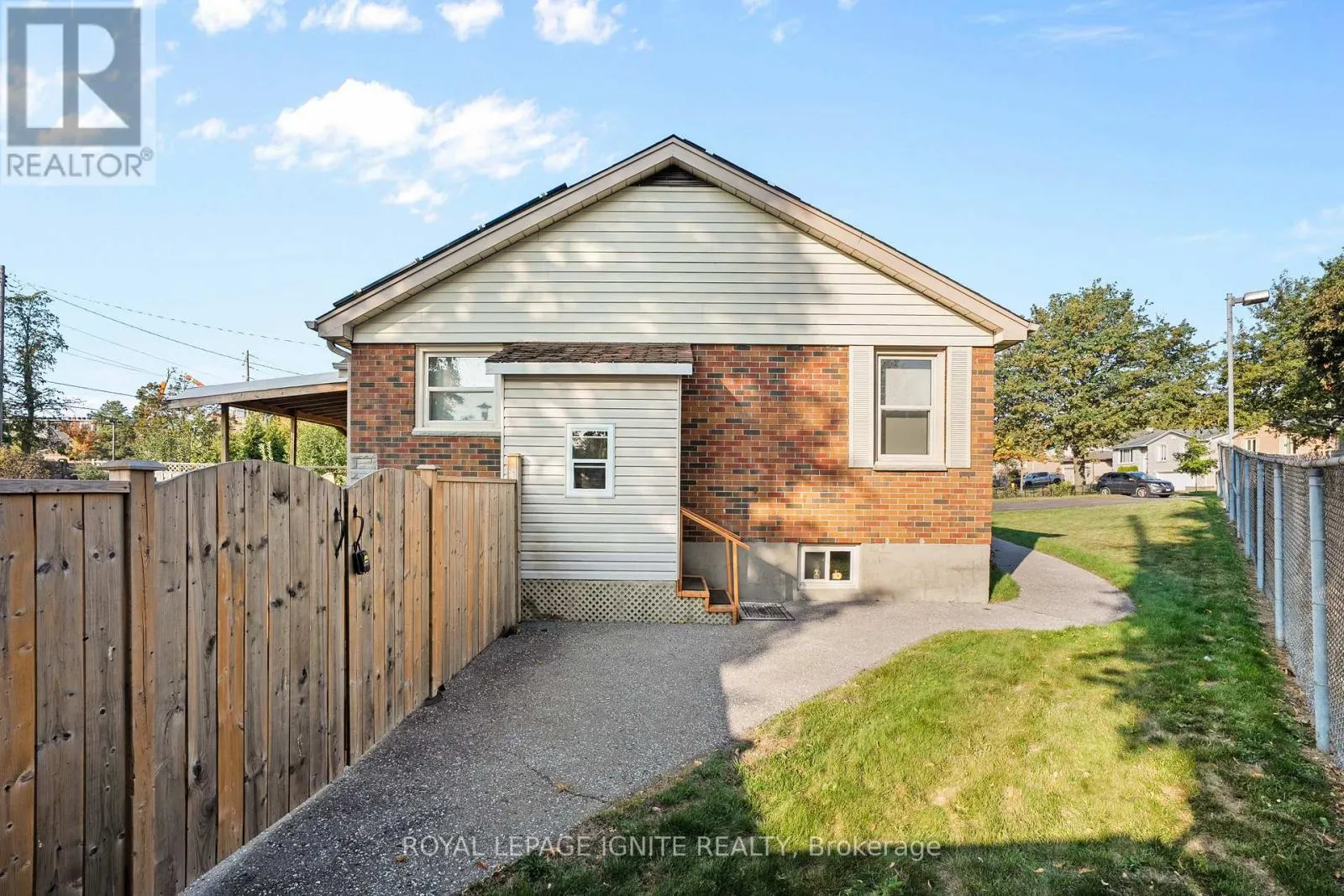 695 WHISTLER DRIVE
